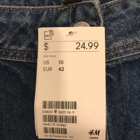 H&M Button Front Denim Mini Skirt - Picture 2 of 4